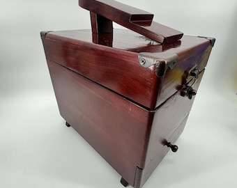 Vtg. Shoe Shine Box Valet Wood Storage Case Shoe Shining Brushes And Polish