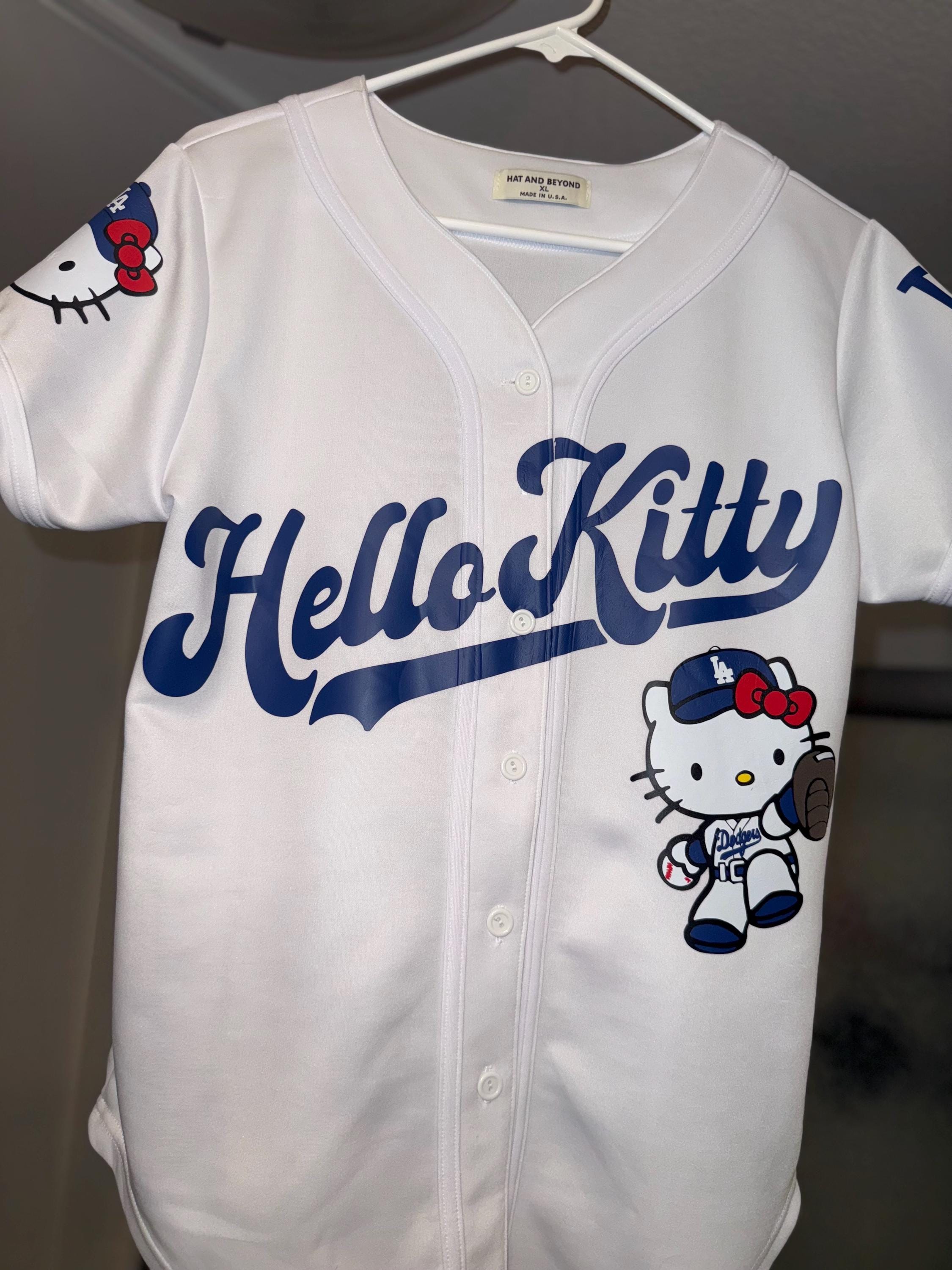 【Ｌ】 Hello Kitty LA Dodgers Tシャツ レア L】 Hello Kitty LA Dodgers Tシャツ レア Hello Kitty LA