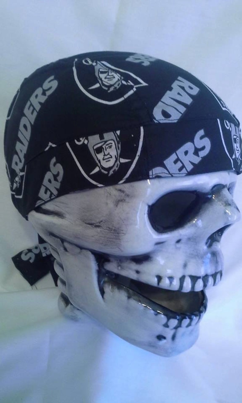 Oakland Raiders /Skull Cap / hat 
