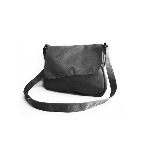 black messenger bags for school