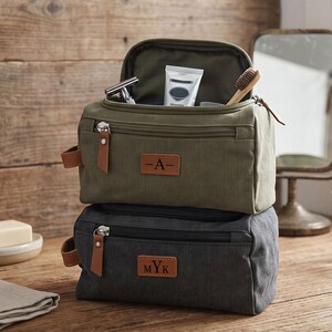 Beauty case da uomo personalizzato in tela, beauty case personalizzato con iniziale, borsa da viaggio per la rasatura, regalo per lo sposo con monogramma in pelle, regalo per la festa del papà per lui