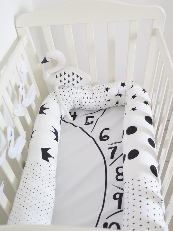 black and white crib bumper