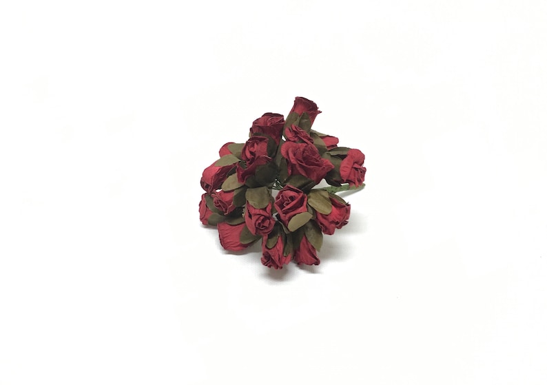 Favors Hat Wedding Invitations Tutu Millinery Paper Crafting 20 Red Paper Roses for Scrapbooking Wreath Artificial Flowers Party