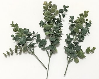 3 gröna plast eukalyptusstjälkar - Plastgrönt - Konstgjord fyllning, Konstgjorda blad, Blomkrona, Hatt, Bröllopsblommor