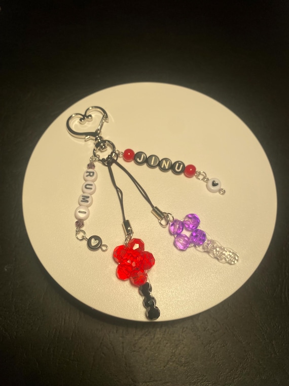 KPOP DEMON HUNTERS beaded keychains !! Rinu Jinu Rumi Zoey Mira keychains ! cute and affordable
