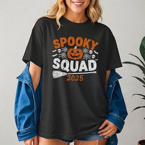 Spooky Squad 2025 Passende Familie Halloween Kostüm T-Shirt Lustige Gruppe Outfit Idee Spooky Saison Grafik T-Shirt für Frauen Männer Kinder