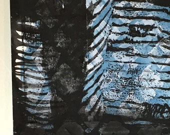 Blue Shadow - impresión experimental de gran tamaño - artista Karim Shuquem