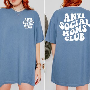 Camiseta del Club de Mamás Antisociales, divertida para mamás, antisocial, regalo para mamás introvertidas, regalo para el Día de la Madre, vida de mamá imagen 4