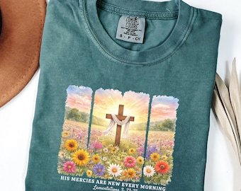Camiseta Comfort Colors® con cruz floral, Sus misericordias se renuevan cada mañana, Lamentaciones 3:22-23. Regalo para el Día de la Madre.