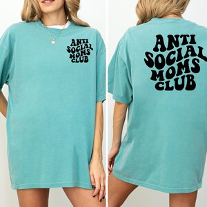 Camiseta del Club de Mamás Antisociales, divertida para mamás, antisocial, regalo para mamás introvertidas, regalo para el Día de la Madre, vida de mamá imagen 5