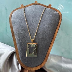 Dije de contorno de mapa de Bangladesh • Dije de acero inoxidable chapado en oro • Dije de medallón cuadrado con mapa de Bangladesh • Dije de collar de regalo