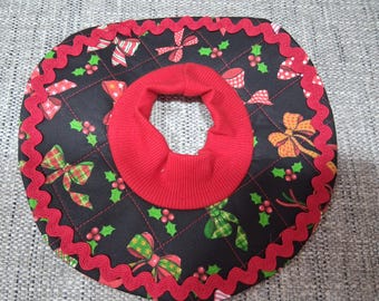 QUILTED Cat Show Bib Stretch Rib Slip Over Turtle Neck Collar Size Small Red Ribbons