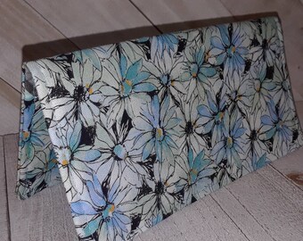 WALLET Blue Floral Daisy Coupon Holder Clutch Purse Billfold  Debit Card Registry Ready-Made