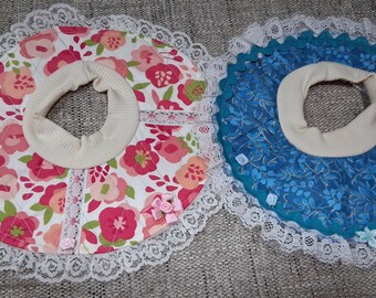 2 Cat Show Bibs QUILTED Cotton Prints Stretch Rib Slip Over Turtle Neck Collar Size Small