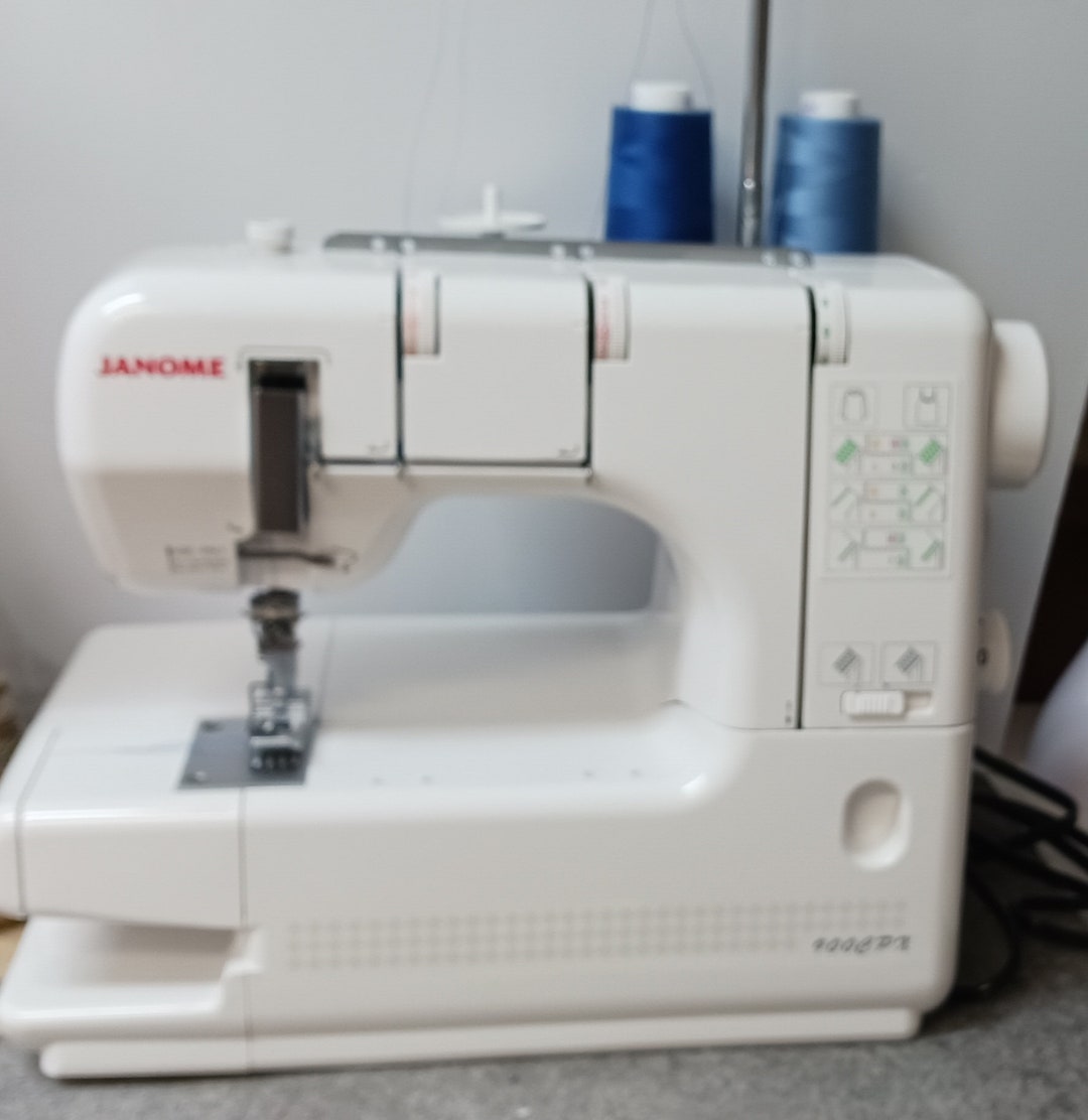 JANOME Cover Pro 900 CPX Overlock Serger Free Arm 3 Thread With Extra ...