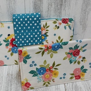 LADIES Fabric Wallet Clutch Purse Billfold Checkbook Cover Set USA Hand- made Ready-Made Beauriful Floral