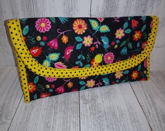 SNAP Closure CLUTCH Pouch Purse Document Coupon Organizer Sanitary Make-Up Case Eyeglass Quilted Foam Fabric