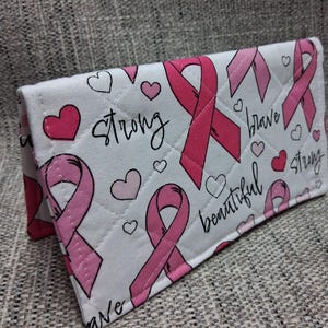 Gewatteerde BREAST CANCER Awareness Pink CheckBOOK-omslag registerhouder portemonnee met coupon voor registerdocument