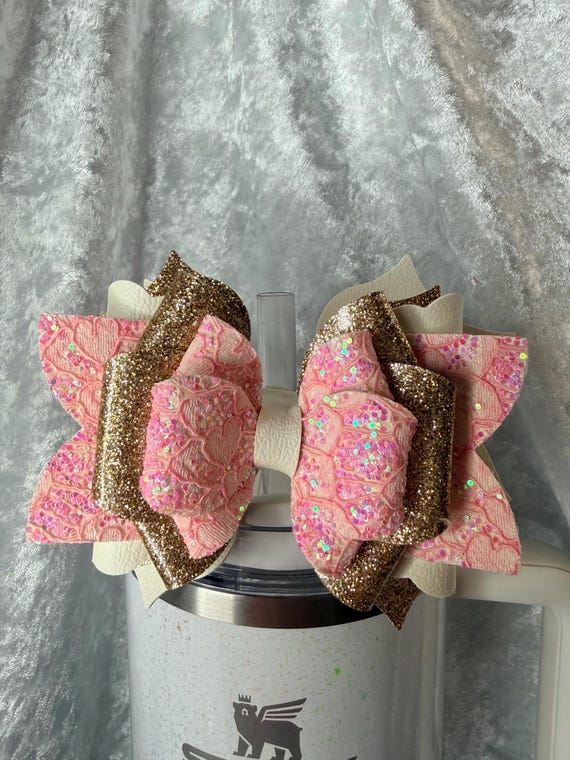 Pink heart lace white and gold shimmer Tumbler Bow