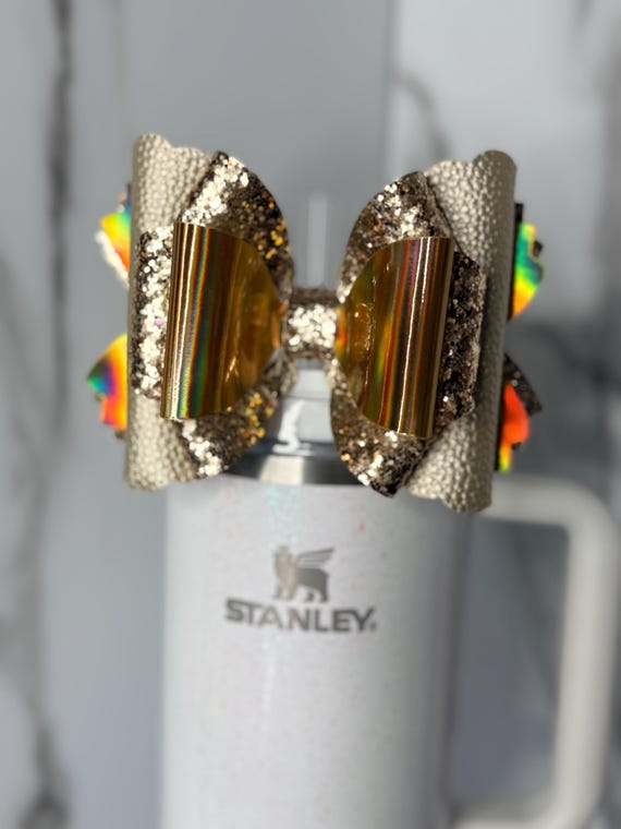 Gold Holographic & Glitter Tumbler Bow