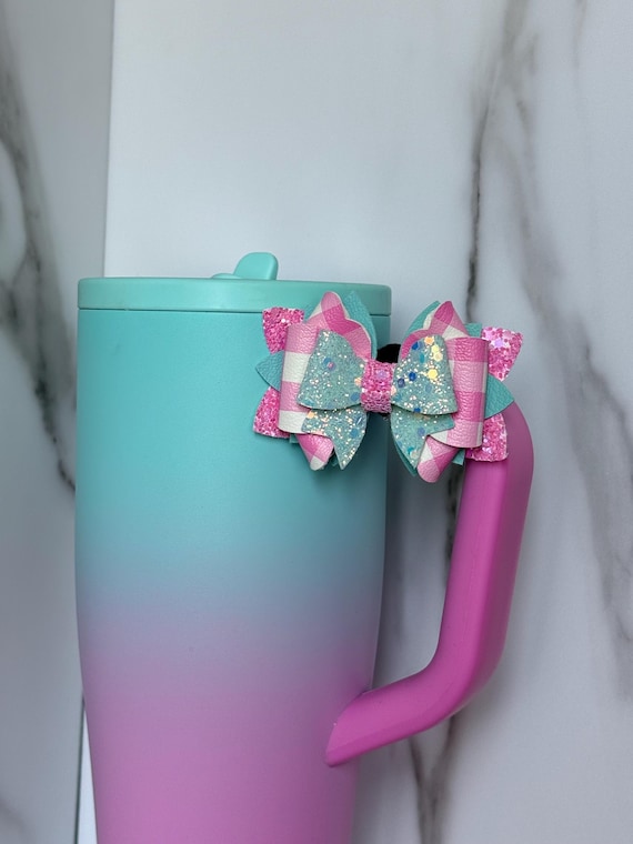 Mint and pink checkered tumbler handle bow