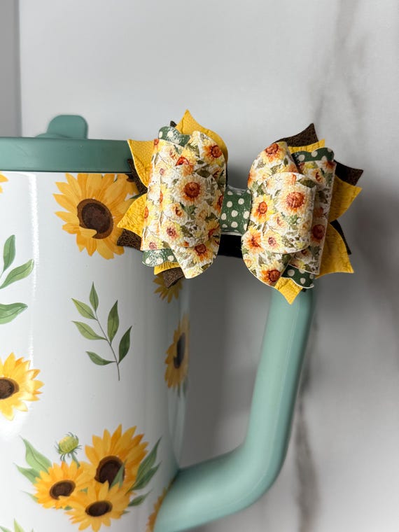 Sunflowers and green polka dots tumbler handle bow