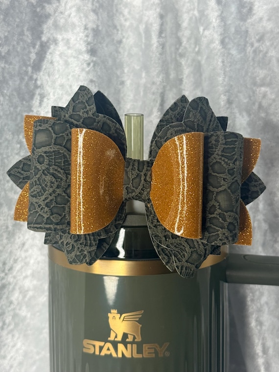 Cyprus Green and Gold Glitter Tumbler Bow