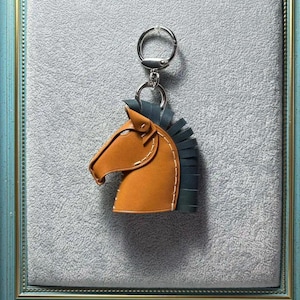 Custom Horse Head Leather Keychain Full Grain Vegetable Tanned Leather Personalized Name & Color Options Available horse lover gift