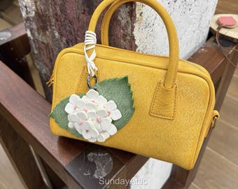 Leather Flower Bag Charm, Handmade Leather Flower Bag Charm, Handbag and Purse Charm, Cute Flower Keychain, Leather Gift, Gift for her