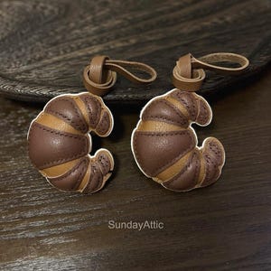 Leather Croissant Bag Charm Handmade Leather Bread Bag Charm Handbag and Purse Charm Cute Food Keychain Leather Gift Gift for her