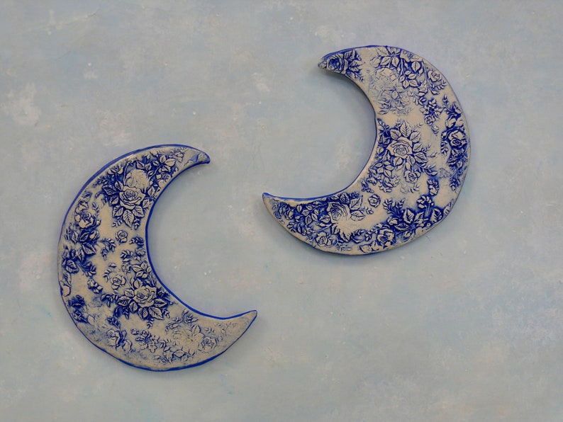 Crescent Moon Ceramic Wall Art, ceramic moon ornament. Rose textured clay decorative ceramic moon, Boho Wall Hangings, Ceramic Tile art. image 2