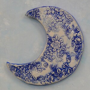 Crescent Moon Ceramic Wall Art, ceramic moon ornament. Rose textured clay decorative ceramic moon, Boho Wall Hangings, Ceramic Tile art. image 3