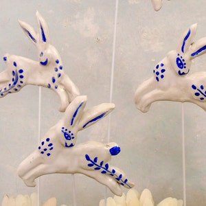 Jumping rabbit garden art, handmade ceramic rabbit for garden pot decoration, jumping hare ornament for garden, miniature bunny figurine. image 6