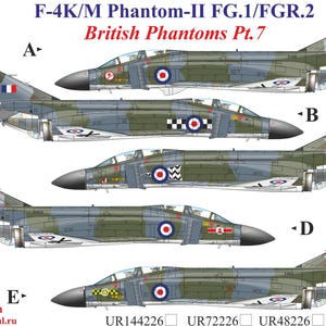 Może przedstawiać: Ilustracja pięciu samolotów F-4K/M Phantom-II FG.1/FGR.2 w różnych schematach kamuflażu. Obraz zawiera tekst "British Phantoms Pt. 7" i flagę Union Jack. Każdy samolot ma unikalne oznaczenia i kokardy.