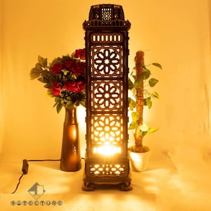 Meenaar Roshan Lantern – Handcrafted Minaret-Inspired Decorative Light