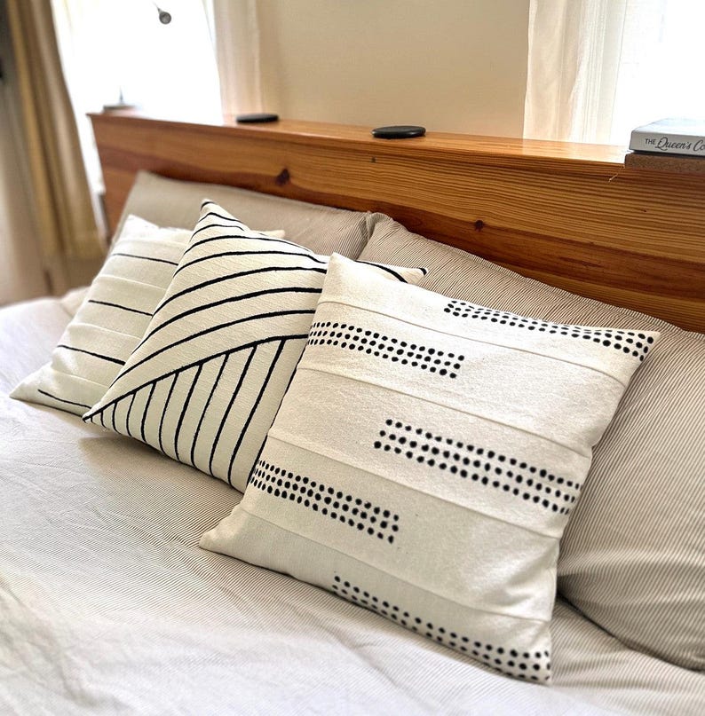 Organic Lines Sadza Pillow