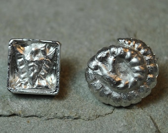 Dune Sandworm And Atreides Hawk Crest Hand Cast Lead Free Pewter Pin Set