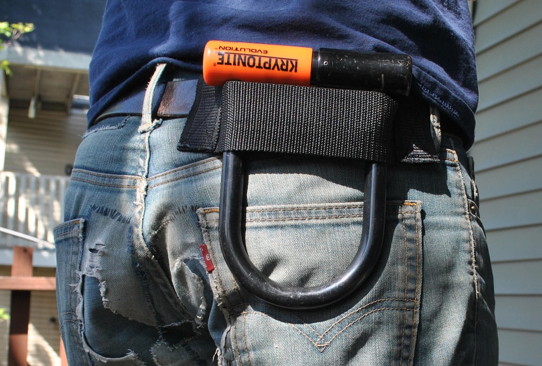 U Lock Holder/holster Belt Style Small 