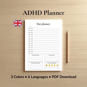 Puede incluir: Un planificador diario de TDAH blanco con un horario con líneas de 6:00 a 21:00, y secciones para tareas, distracciones y estado de ánimo. El texto "ADHD Planner" está en la parte superior. Un lápiz descansa a la derecha.