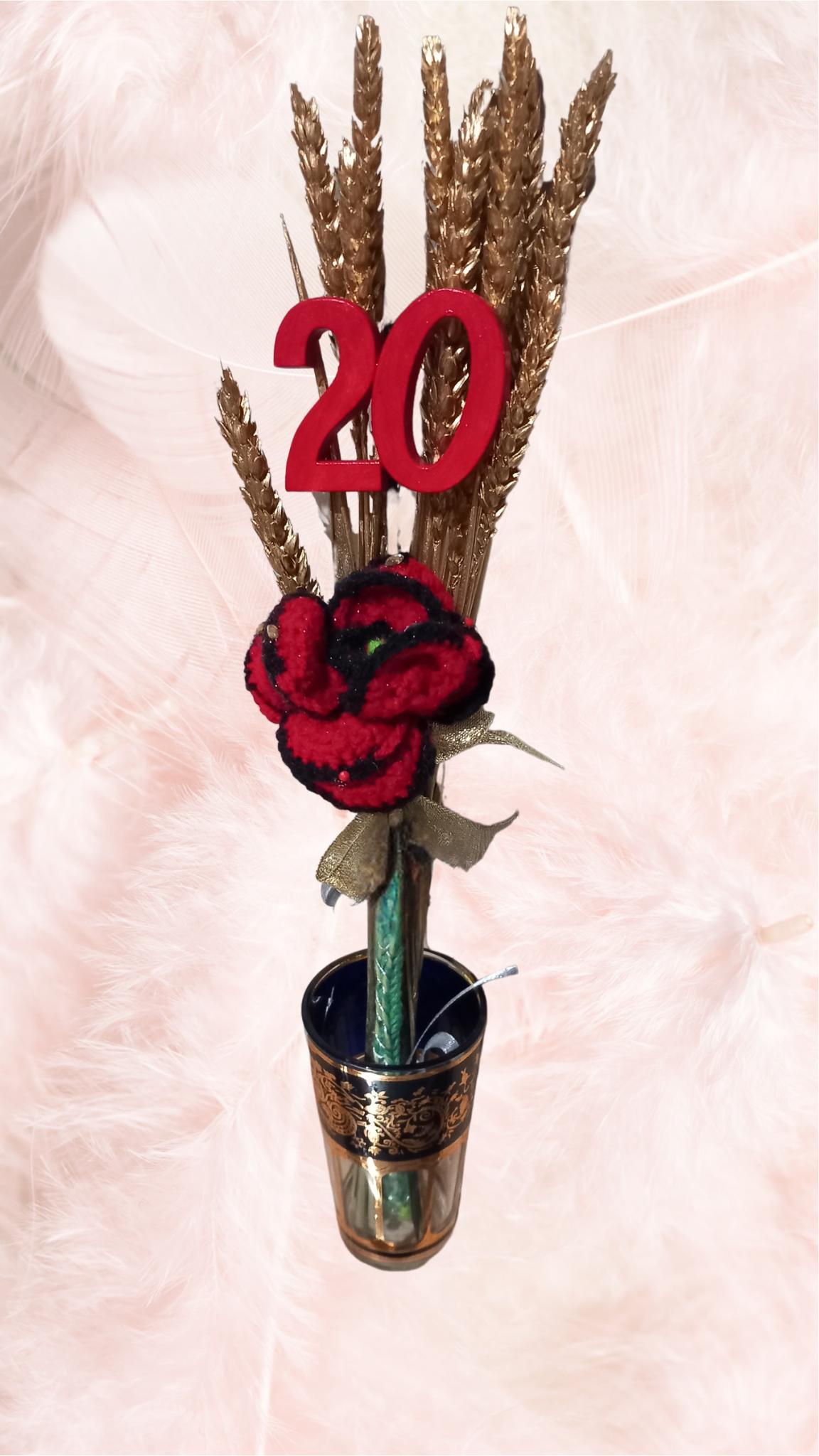 Bouquet for events, birthdays, weddings, gifts, with crocheted roses