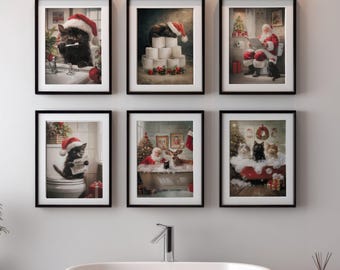 Può includere: Un set di sei stampe da parete incorniciate con illustrazioni natalizie di gatti e Babbo Natale in bagno. Le immagini ritraggono gatti con cappelli da Babbo Natale, Babbo Natale seduto sul water e gatti in una vasca da bagno con schiuma.