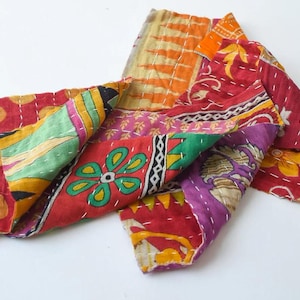 50pcs Vintage Quilting Fabric Scrap Indian SARI SQUARES Fabric Charm pack, Quilted, Pre-cut 100% Cotton Crafting Snippet Boho Kantha Scraps