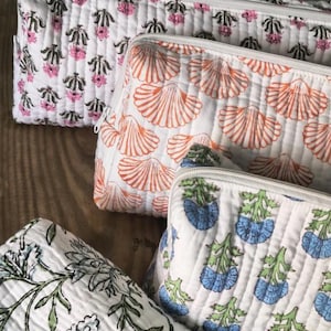 Block Print Quilted Hair Tool Bag, Dyson Airwrap/Airstrait Bag, Travel Case, Gift for women Flat Iron Storage Case Personalized Gift