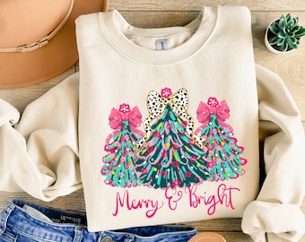Merry & Bright Christmas Sweatshirt – Cute Pink Bow Xmas Tree Holiday Sweater, Festive Retro Jolly Tee, Funny Matching Christmas Gift