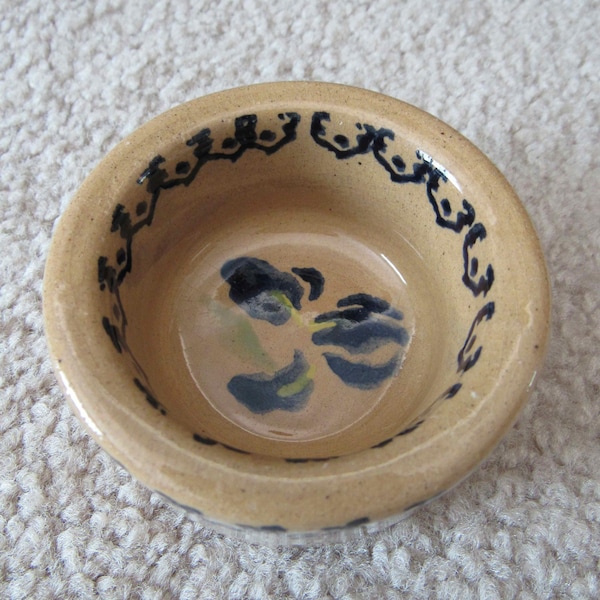 Nicholas Mosse Irish Pottery, Butter Pat Ring Dish, Blue Tulip on Yellow Ware