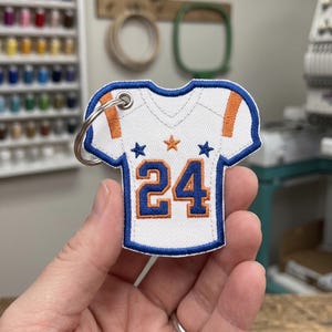 ITH Football Applikations-Stickpaket, Anhänger für die Cheerleader-Tasche, digitale Datei, sofortiger Download, PES, DST, JEF, VP3 Bild 4