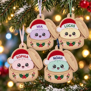 Llavero con aplique de bollo Bao navideño ITH / Etiqueta para bolsa de vaporera de dumplings Kawaii / Archivo de bordado de dije de comida de gorro de Papá Noel / PES JEF