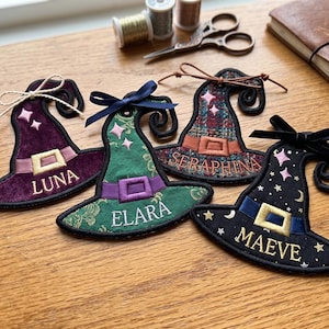 Modello per macchina da cucire ITH Witch Hat Applique, ornamento di Halloween, etichetta regalo, ciondolo per borsa spettrale, download digitale Pes Dst Jef Vp3