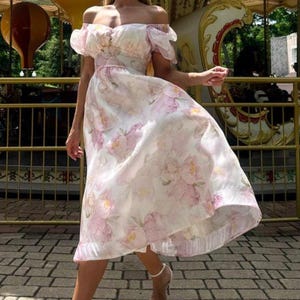 Enchanting floral summer dress, lightweight organza summer outfit, airy summer dress with short sleeves