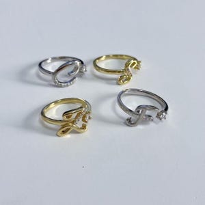 Anillo con letras hecho a mano, anillo con letras de la A a la Z, anillo personalizado, sencillo y moderno, apertura ajustable, anillo para pareja, regalo para el Día de la Madre.